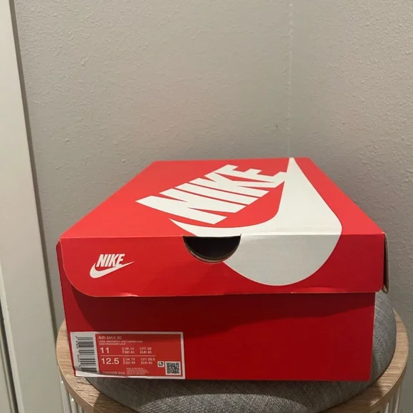 Nike Air Max 90 Black and Pink Sneakers - Picture 4 of 4